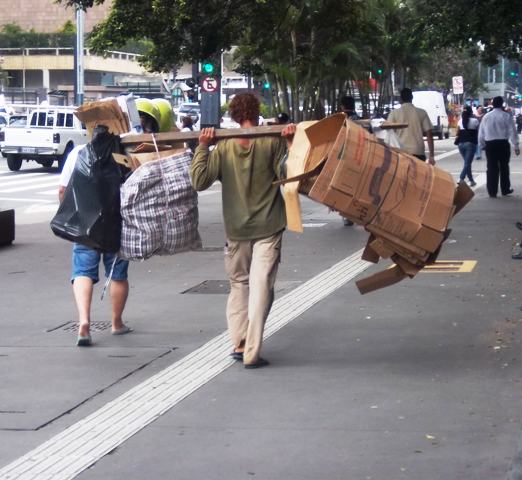 obdachlosermullsammlerpaulista.JPG