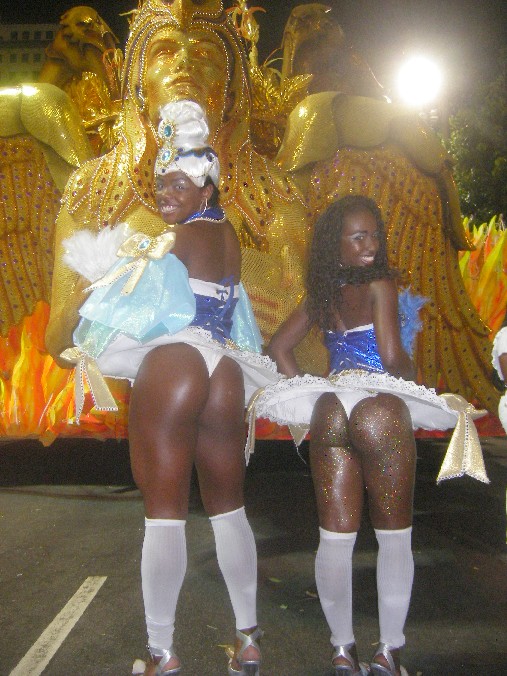 Vllig Nackt Im Karneval Rio De Janeiro Gratis Pornos und Sexfilme Hier Anschauen